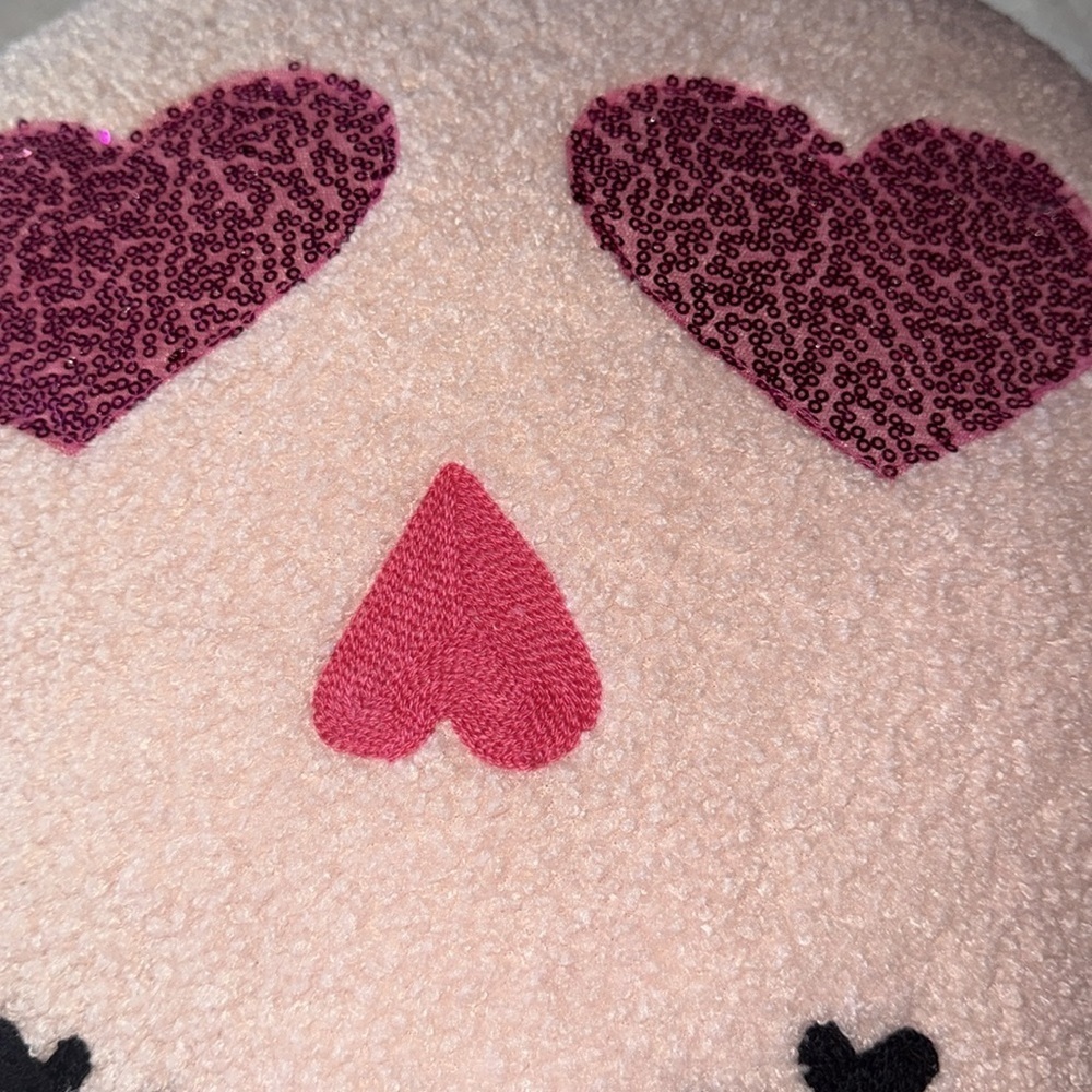 🩷☠️Pink heart eyes Skull Head Pillow Halloween Skeleton Tiktok Viral NWT 🩷☠️ - Picture 3 of 7